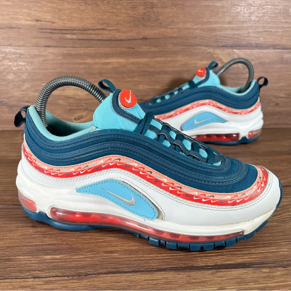Nike Air Max 97 Sneakers Women’s Size 7 (5.5Y) Low Top‎ Shoes
